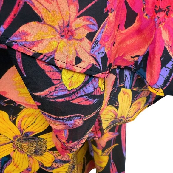 Beautiful by Lawrence Zarian Blouse Plus Size 2X Red Floral V-Neck Womens Top - Picture 7 of 8